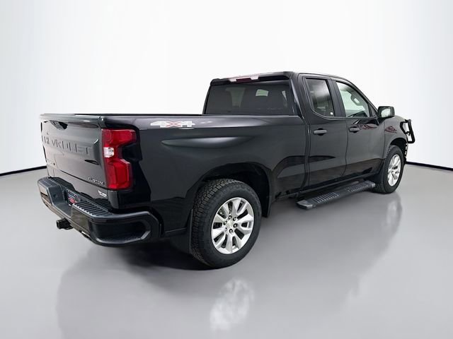 Used 2020 Chevrolet Silverado 1500 Custom w/ Custom Value Package image 9