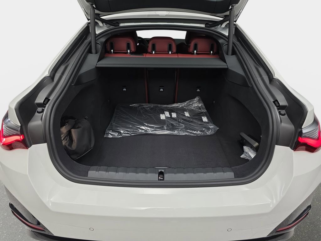 New 2026 BMW i4 xDrive40i w/ M Sport Package image 12