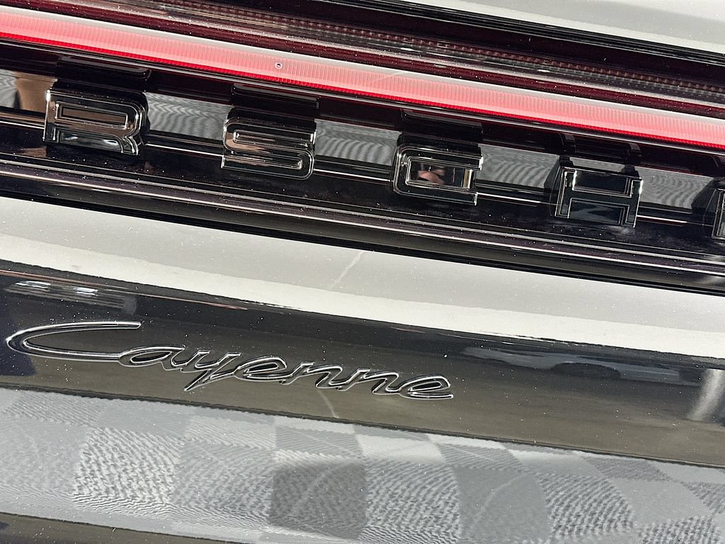 New 2026 Porsche Cayenne AWD/4WD image 33