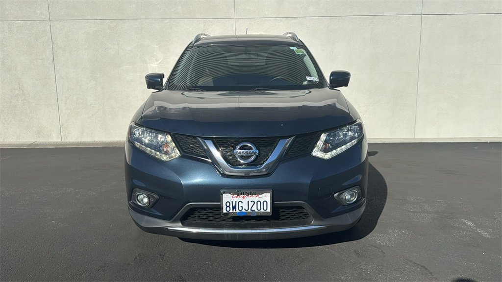 Used 2016 Nissan Rogue SL image 2