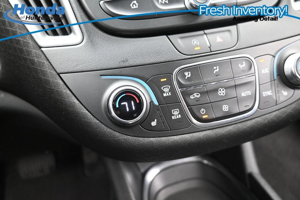 Used 2025 Chevrolet Malibu LT FWD image 16