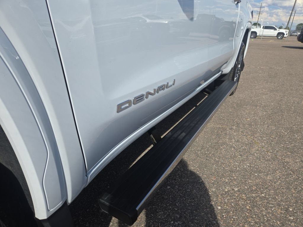 Used 2026 GMC Sierra 1500 Denali Ultimate AWD/4WD image 17