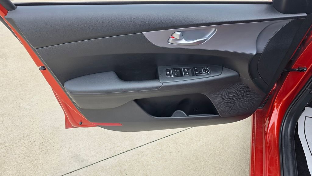 Used 2023 Kia Forte LXS image 24