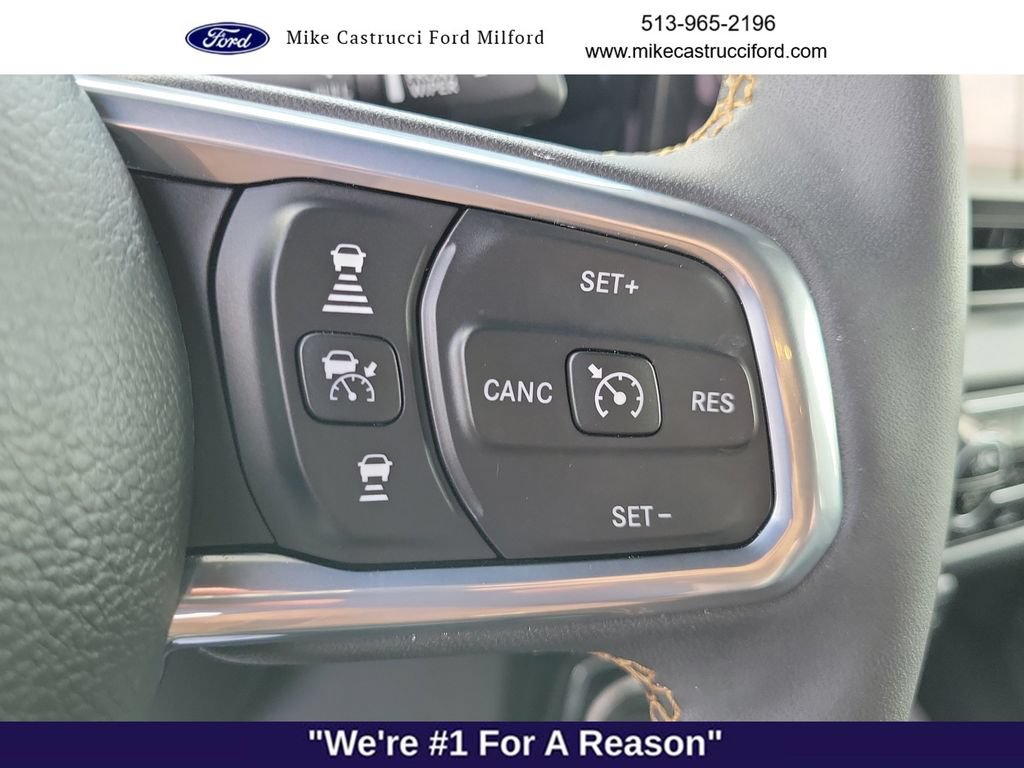 Used 2024 Jeep Wrangler Unlimited Sahara w/ Technology Group AWD/4WD image 17