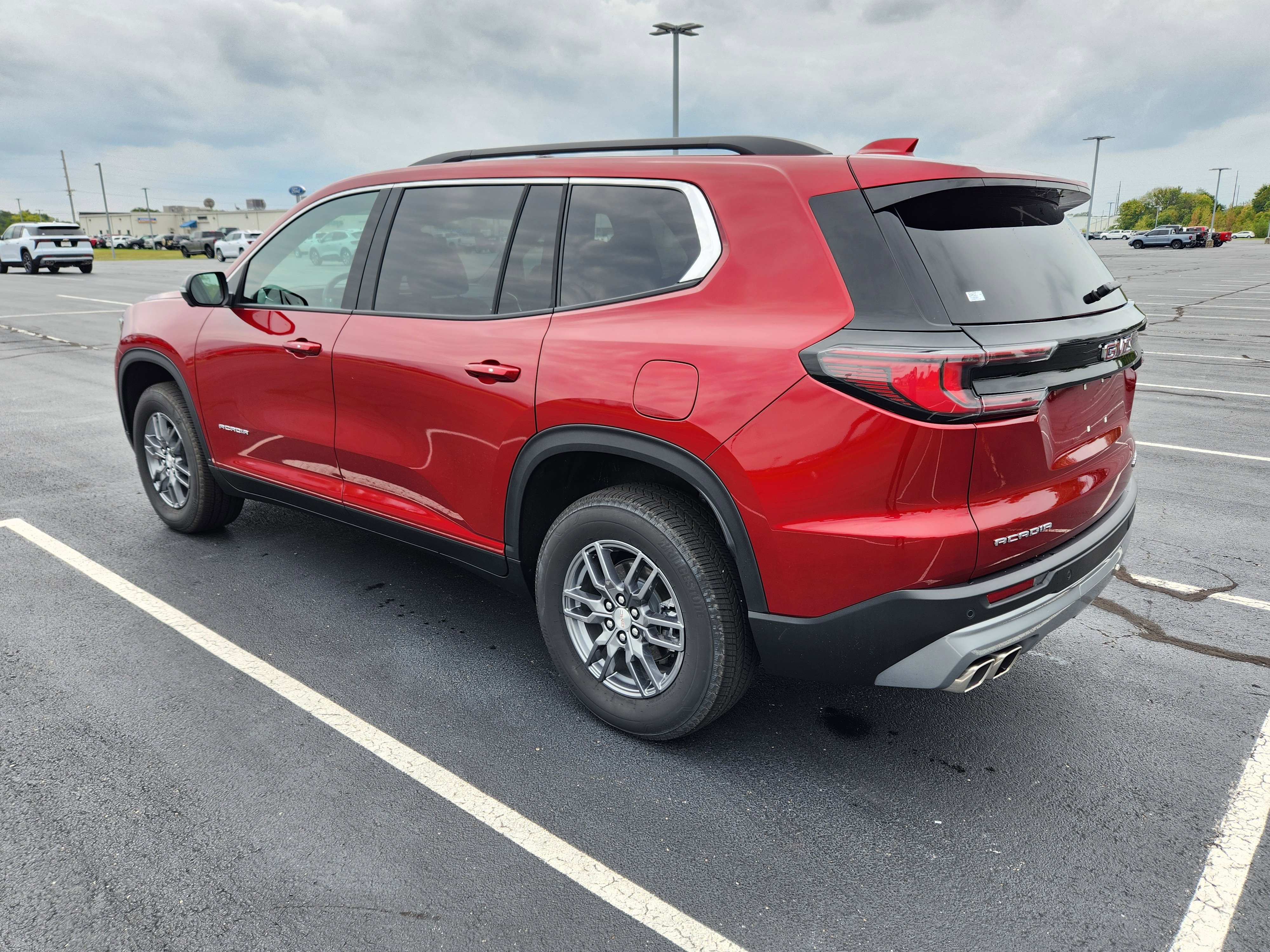 New 2025 GMC Acadia Elevation image 3