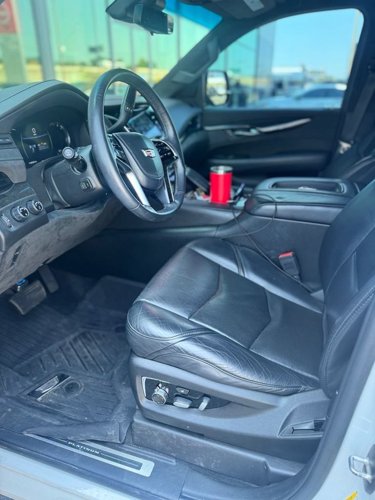 Used 2018 Cadillac Escalade Platinum AWD/4WD image 10