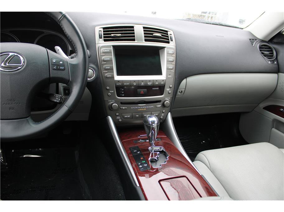 Used 2008 Lexus IS 250 w/ Premium Pkg RWD image 26
