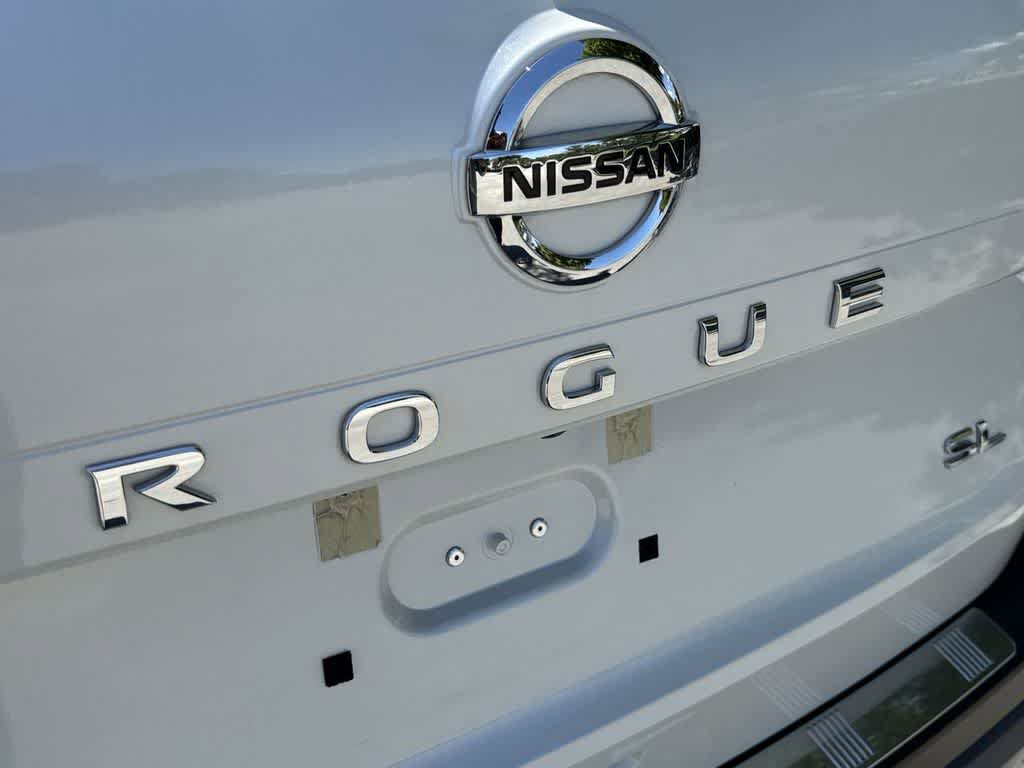 Used 2021 Nissan Rogue SL FWD image 9