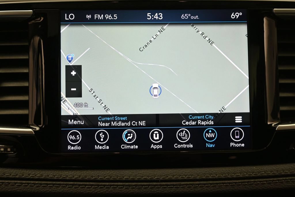 Used 2018 Chrysler Pacifica Limited FWD image 26
