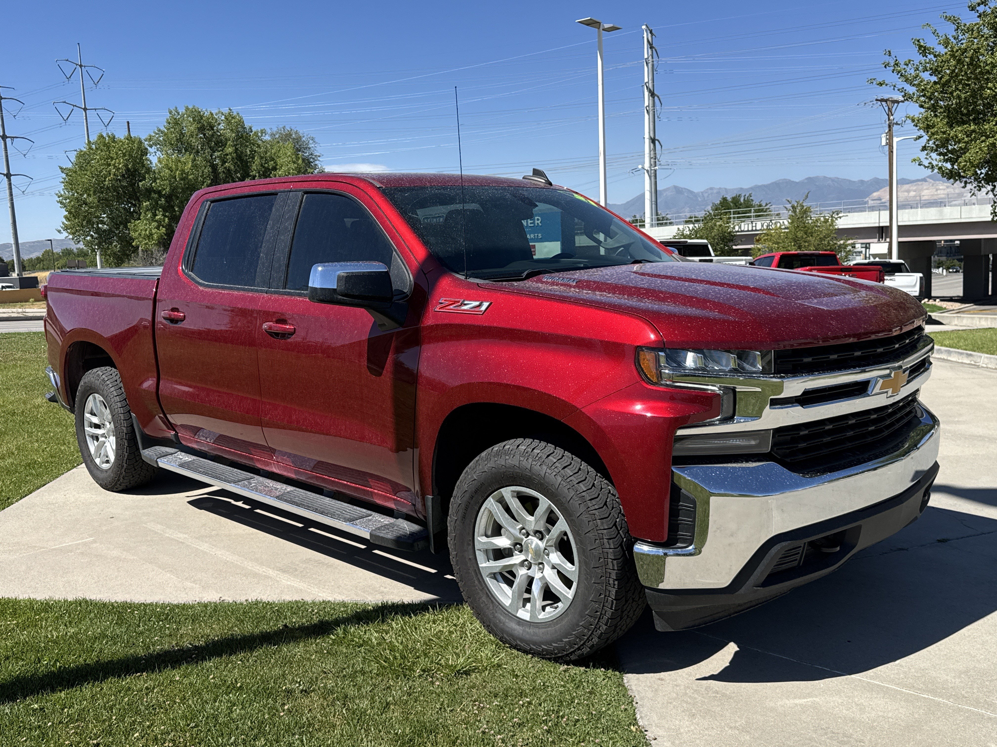 Used 2021 Chevrolet Silverado 1500 LT w/ Diesel Off-Road Package AWD/4WD image 6