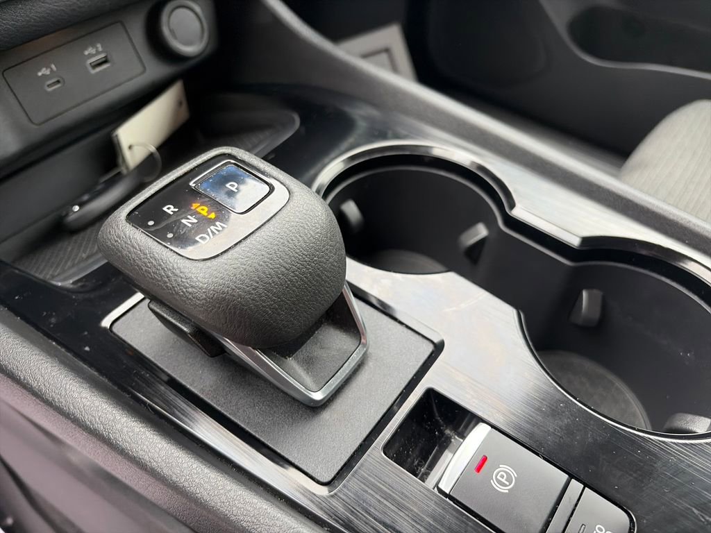 Used 2021 Nissan Rogue S FWD image 23