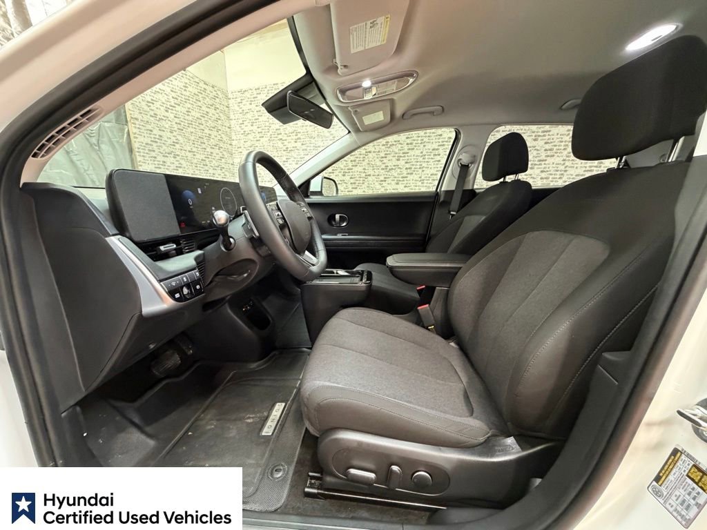 Certified 2025 Hyundai Ioniq 5 SE RWD image 23