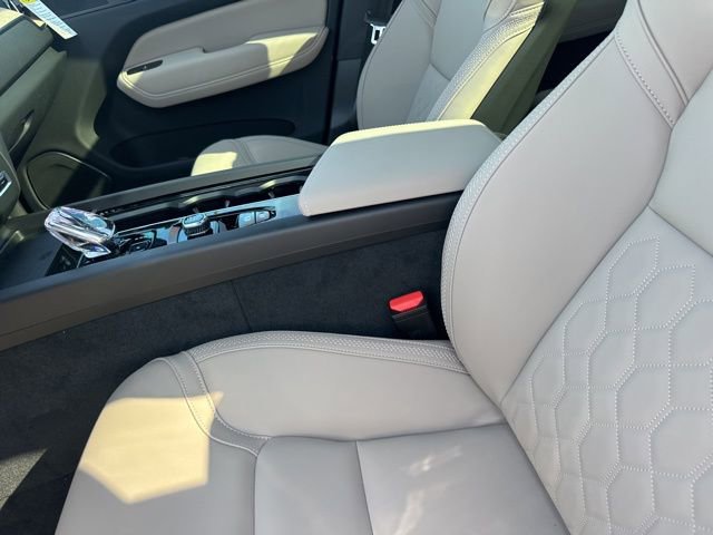 New 2026 Volvo XC60 B5 Plus w/ Protection Package Premier image 17