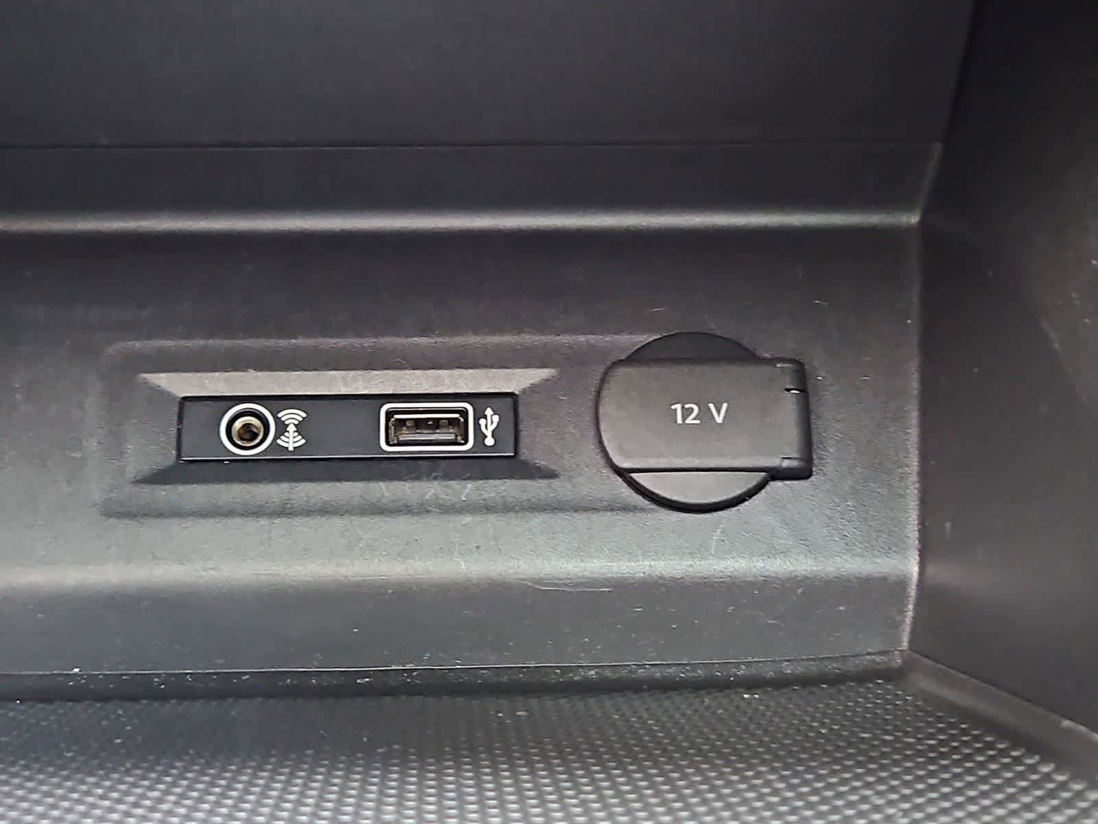 Used 2019 Volkswagen Atlas SEL FWD image 32