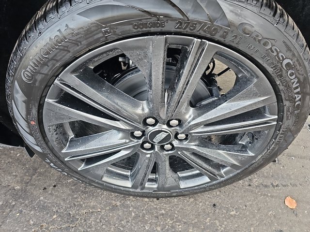 New 2026 Cadillac Optiq Sport 2 image 32