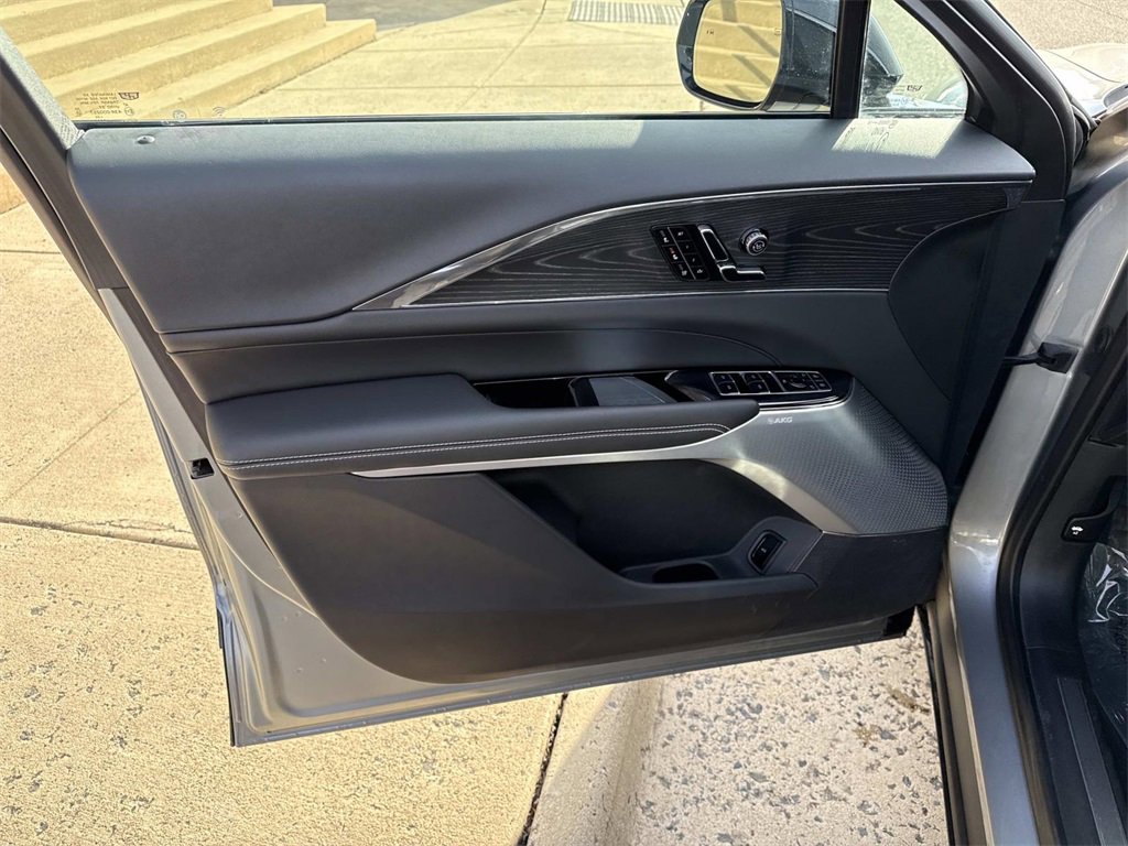 Used 2024 Cadillac Lyriq Luxury w/ LPO, Floor Liner Package image 15