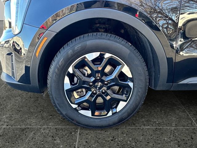 Used 2024 Kia Sorento S image 14