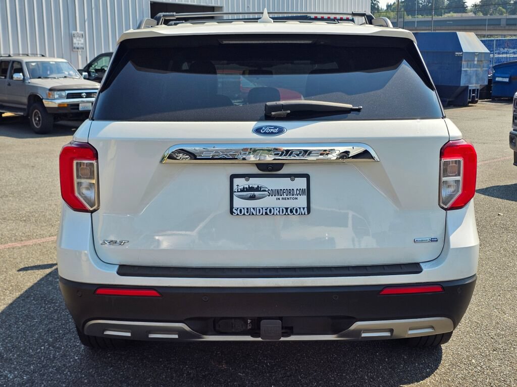 Used 2020 Ford Explorer XLT w/ Equipment Group 202A AWD/4WD image 6