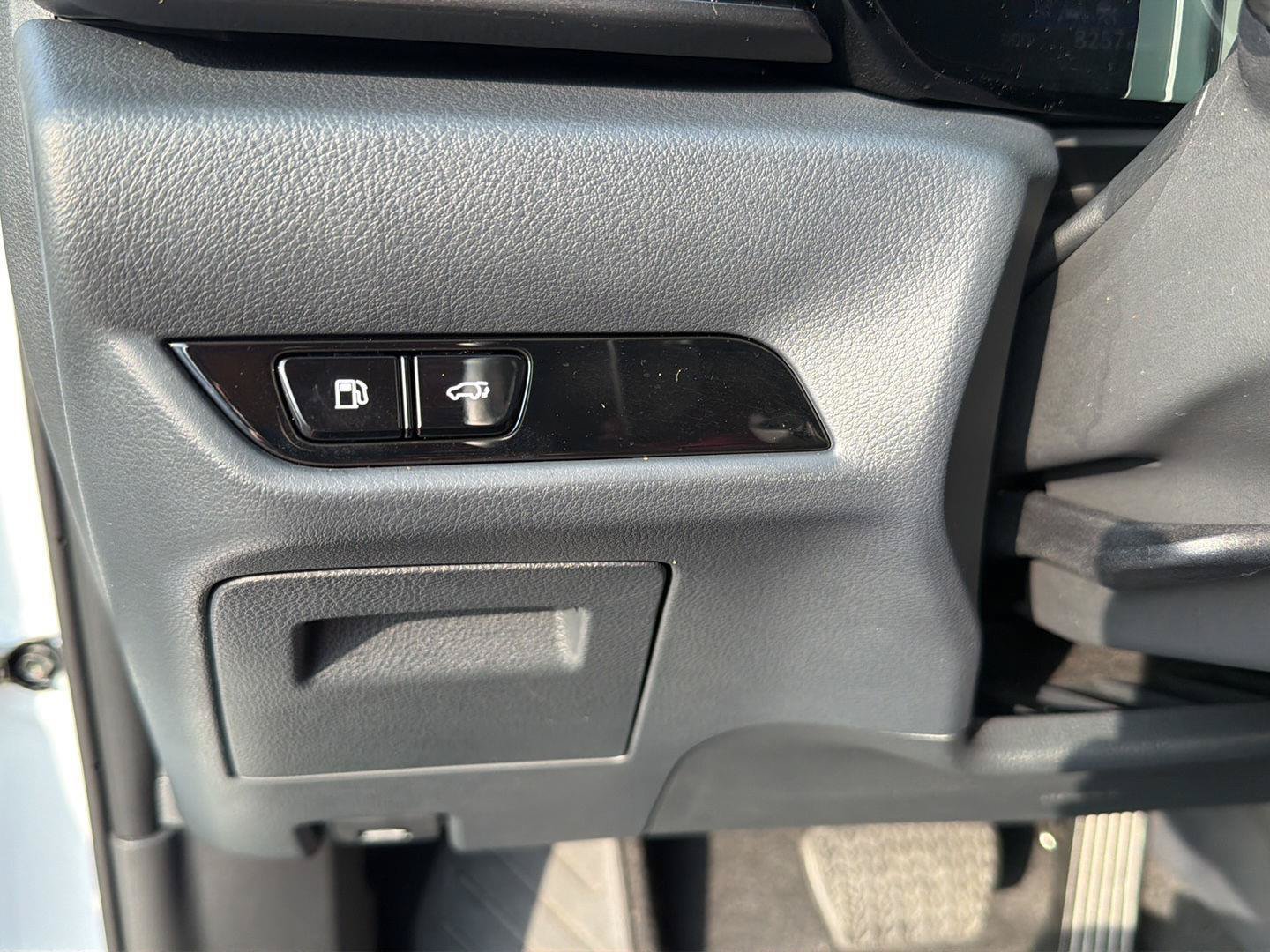 Certified 2026 Lexus NX 350 AWD image 19