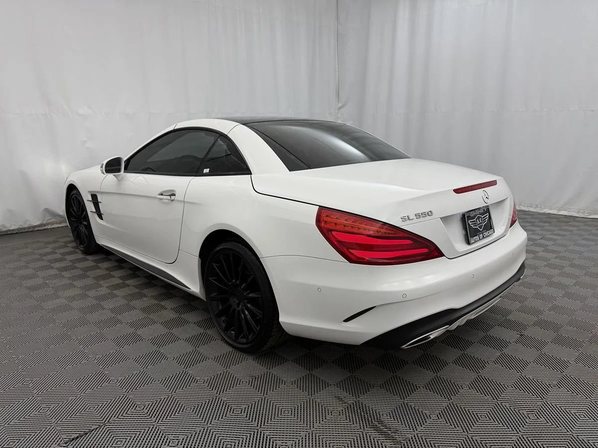 Used 2017 Mercedes-Benz SL 550 image 11