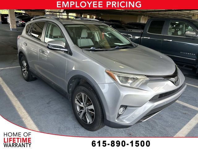 Used 2017 Toyota RAV4 XLE AWD/4WD image 1