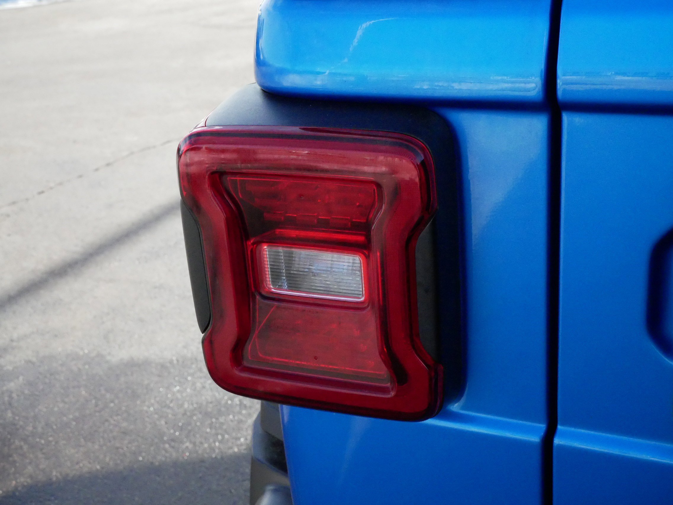 Used 2022 Jeep Wrangler Unlimited Sport image 18