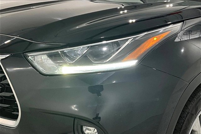 Used 2020 Toyota Highlander Limited image 34