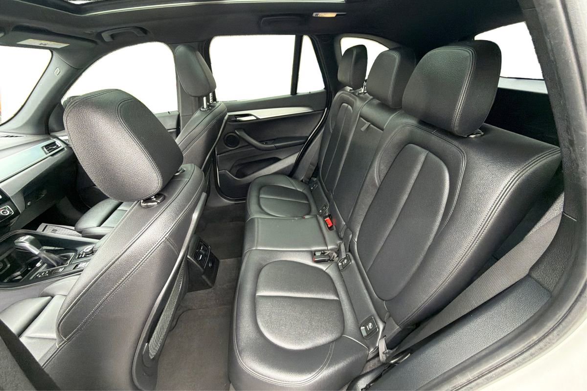 Used 2018 BMW X1 xDrive28i image 10