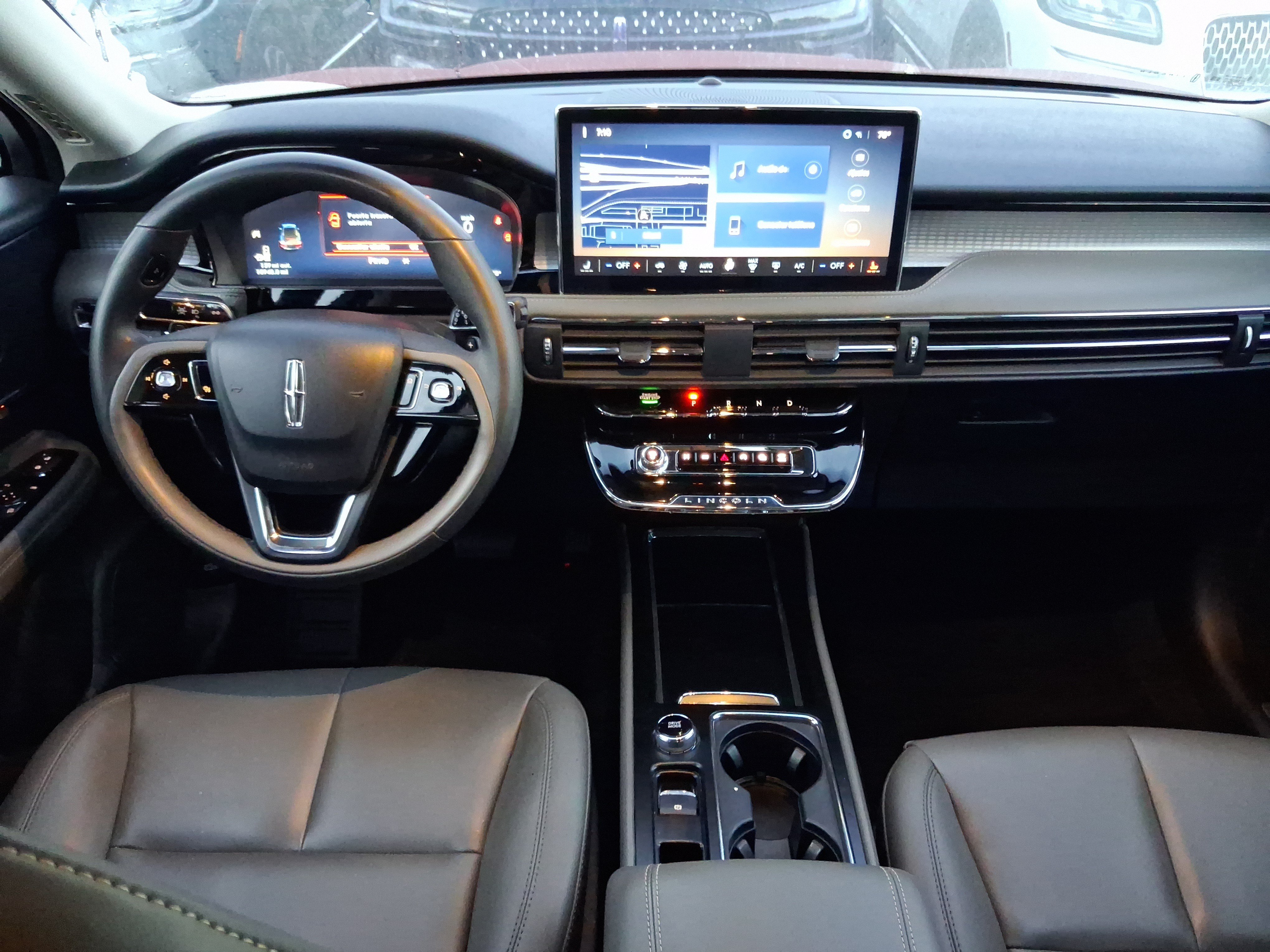 Certified 2024 Lincoln Corsair FWD image 7
