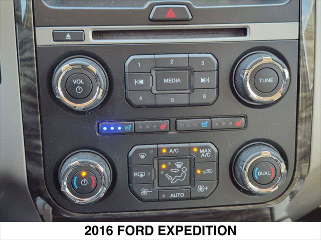 Used 2016 Ford Expedition Limited w/ Equipment Group 301A RWD image 18
