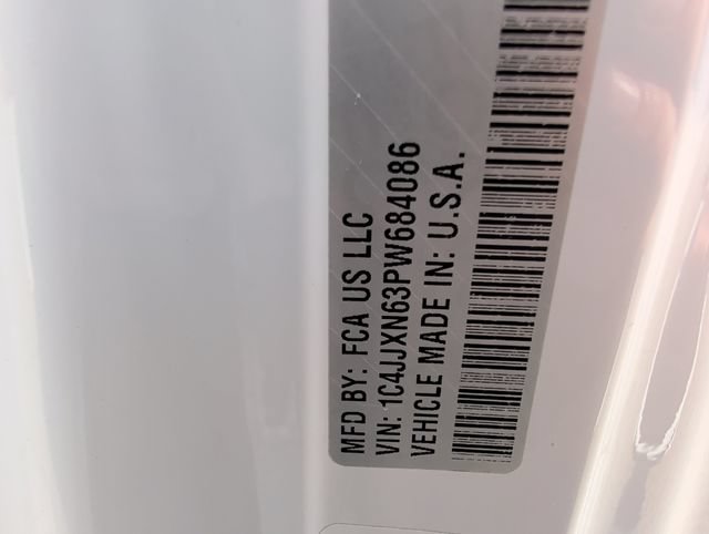 Used 2023 Jeep Wrangler Unlimited w/ Cold Weather Group AWD/4WD image 34