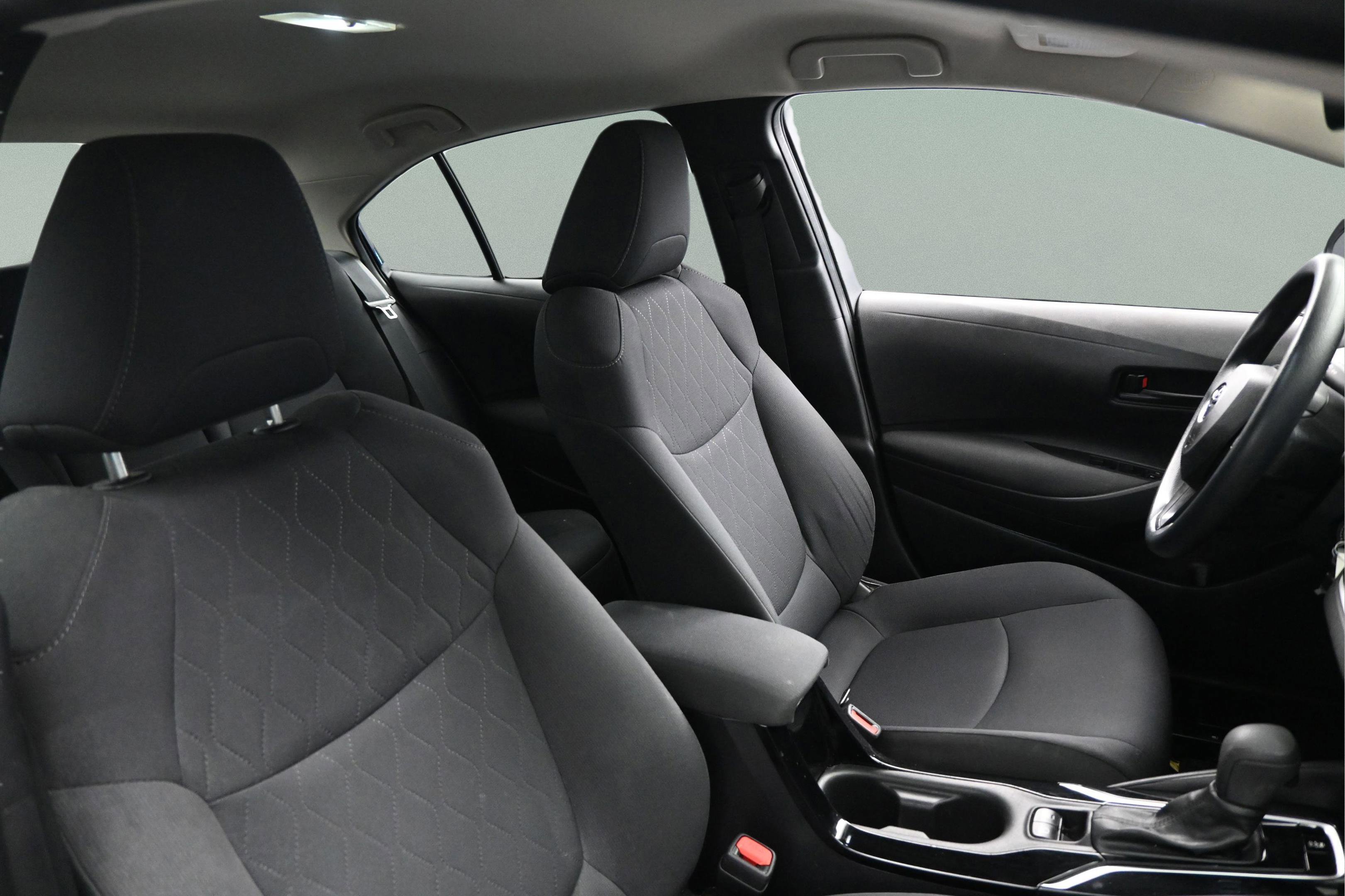 Used 2022 Toyota Corolla LE FWD image 36