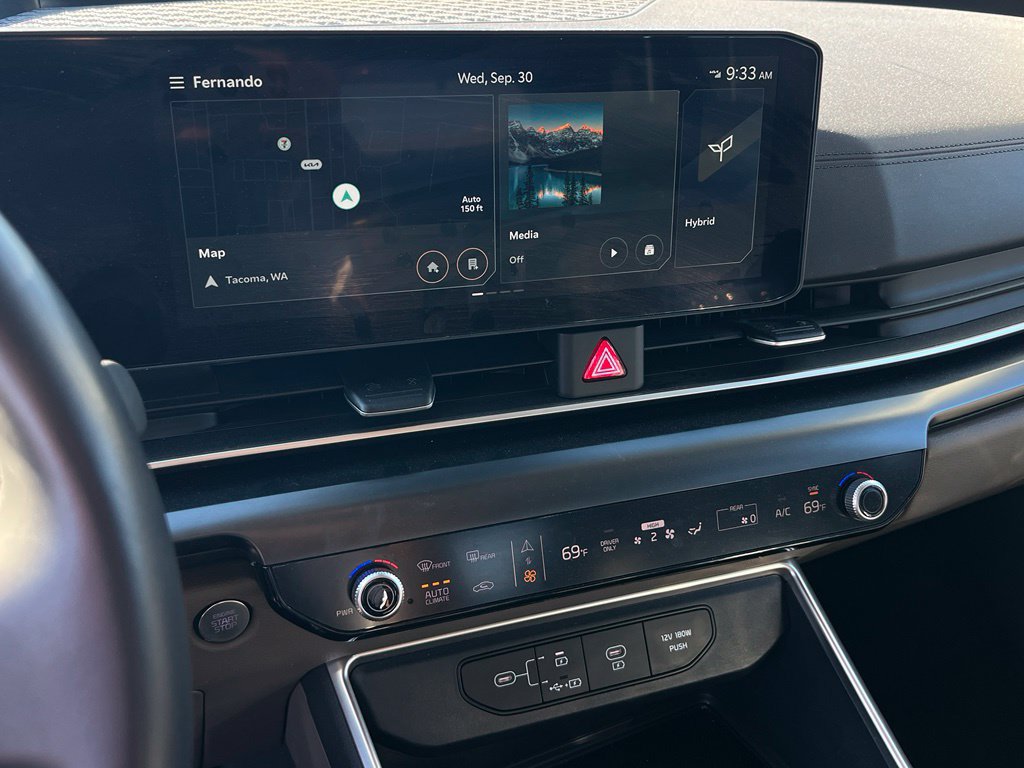 Certified 2026 Kia Carnival LXS FWD image 20