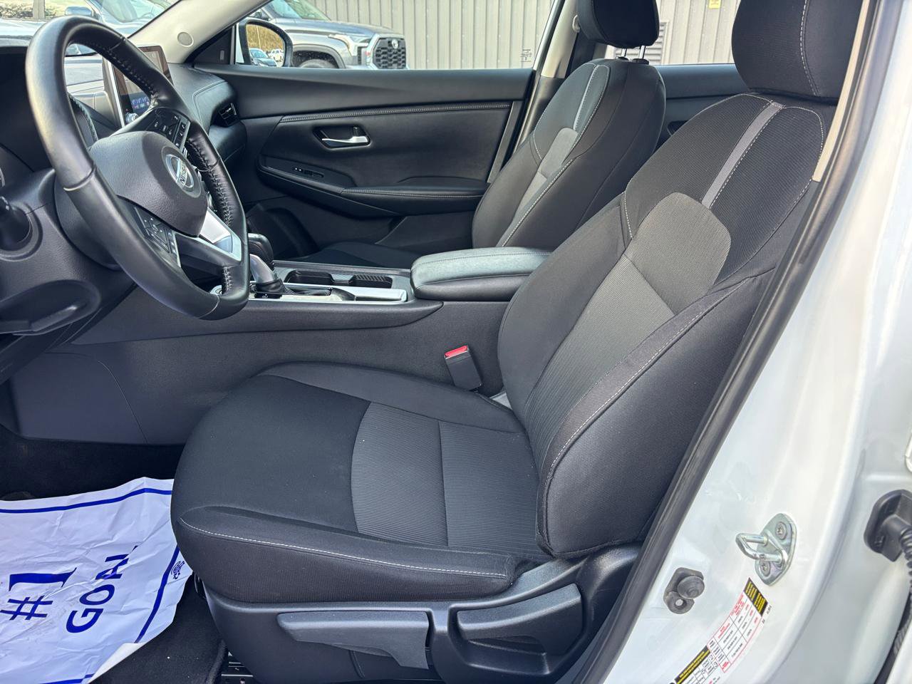 Used 2023 Nissan Sentra SV FWD image 8