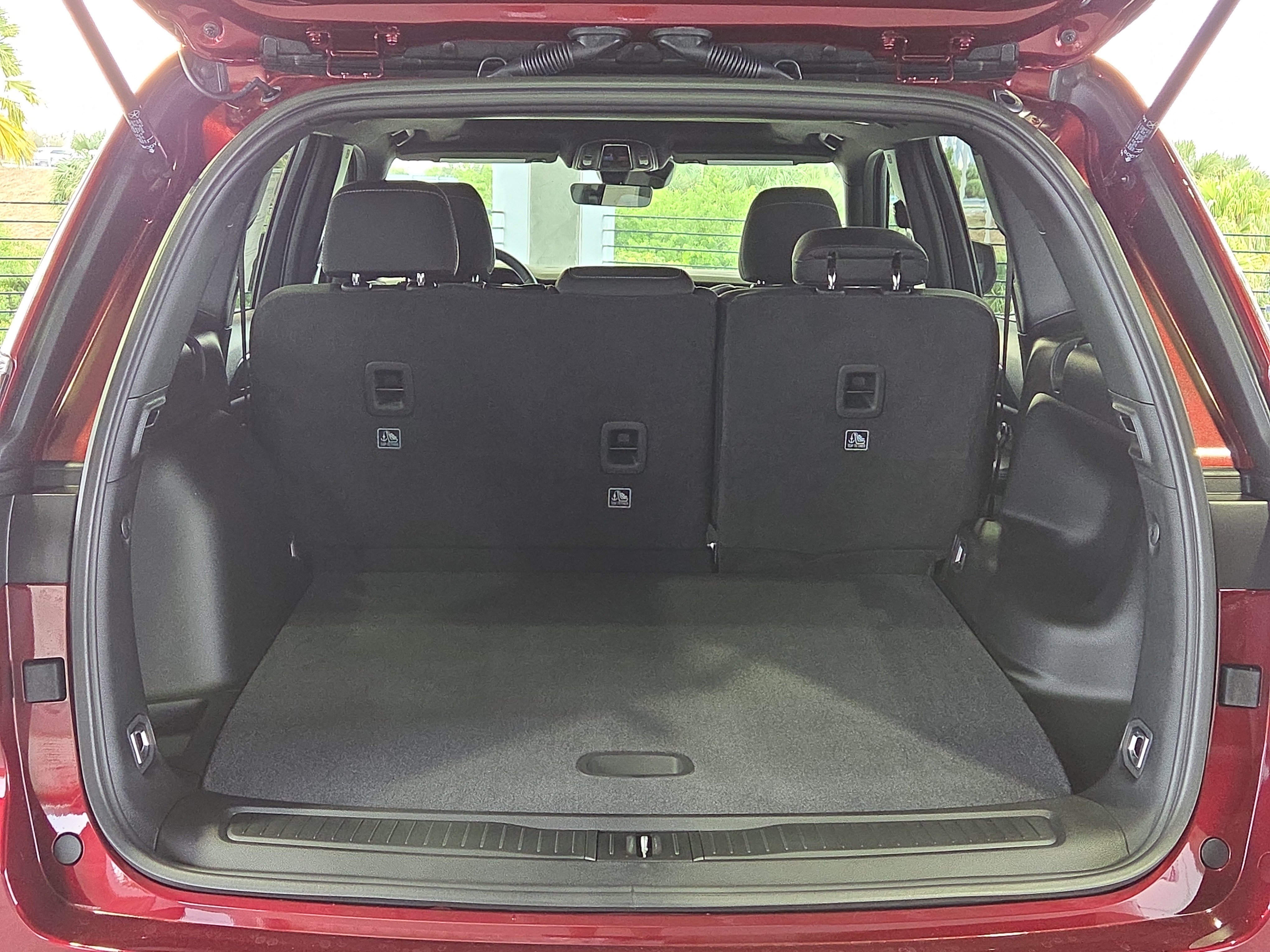 New 2025 Jeep Grand Cherokee Laredo X image 13