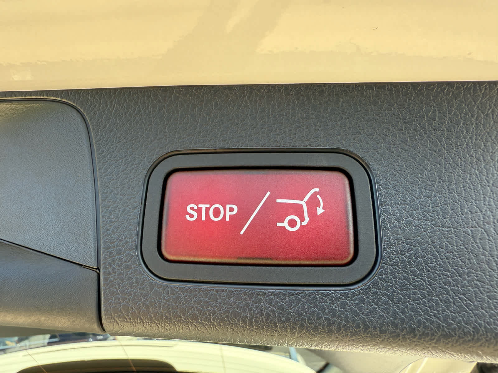 Certified 2026 Mercedes-Benz GLB 250 4MATIC image 35