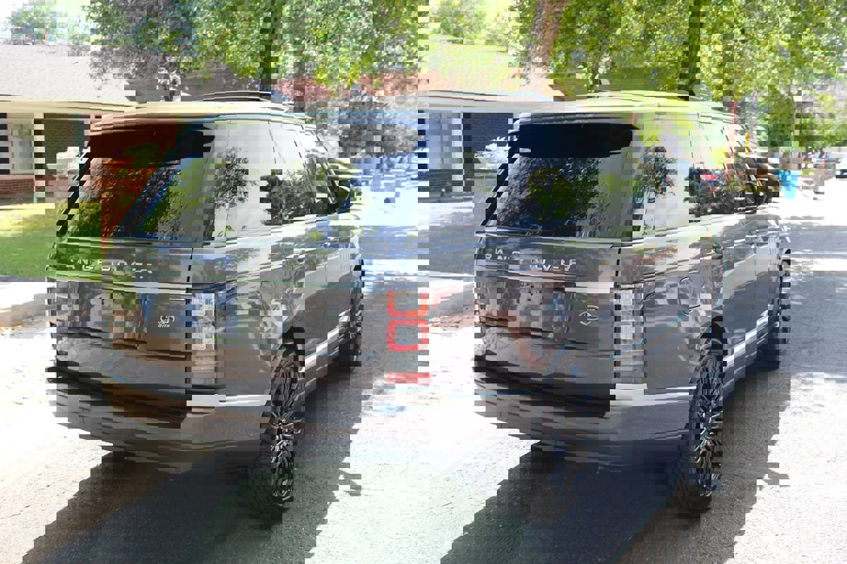 Used 2016 Land Rover Range Rover Supercharged AWD/4WD image 6