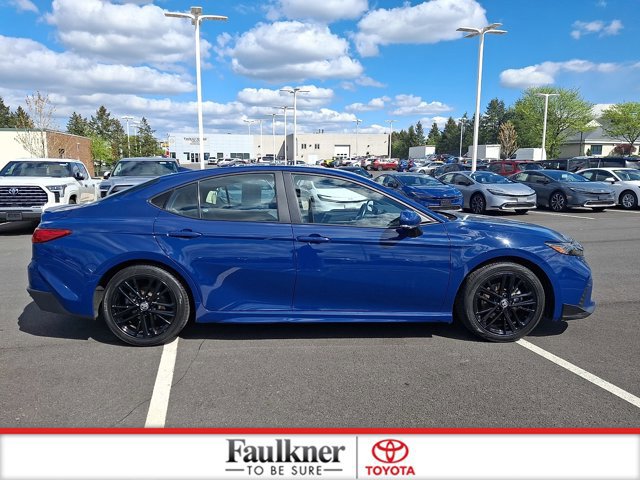 Certified 2025 Toyota Camry SE FWD image 7