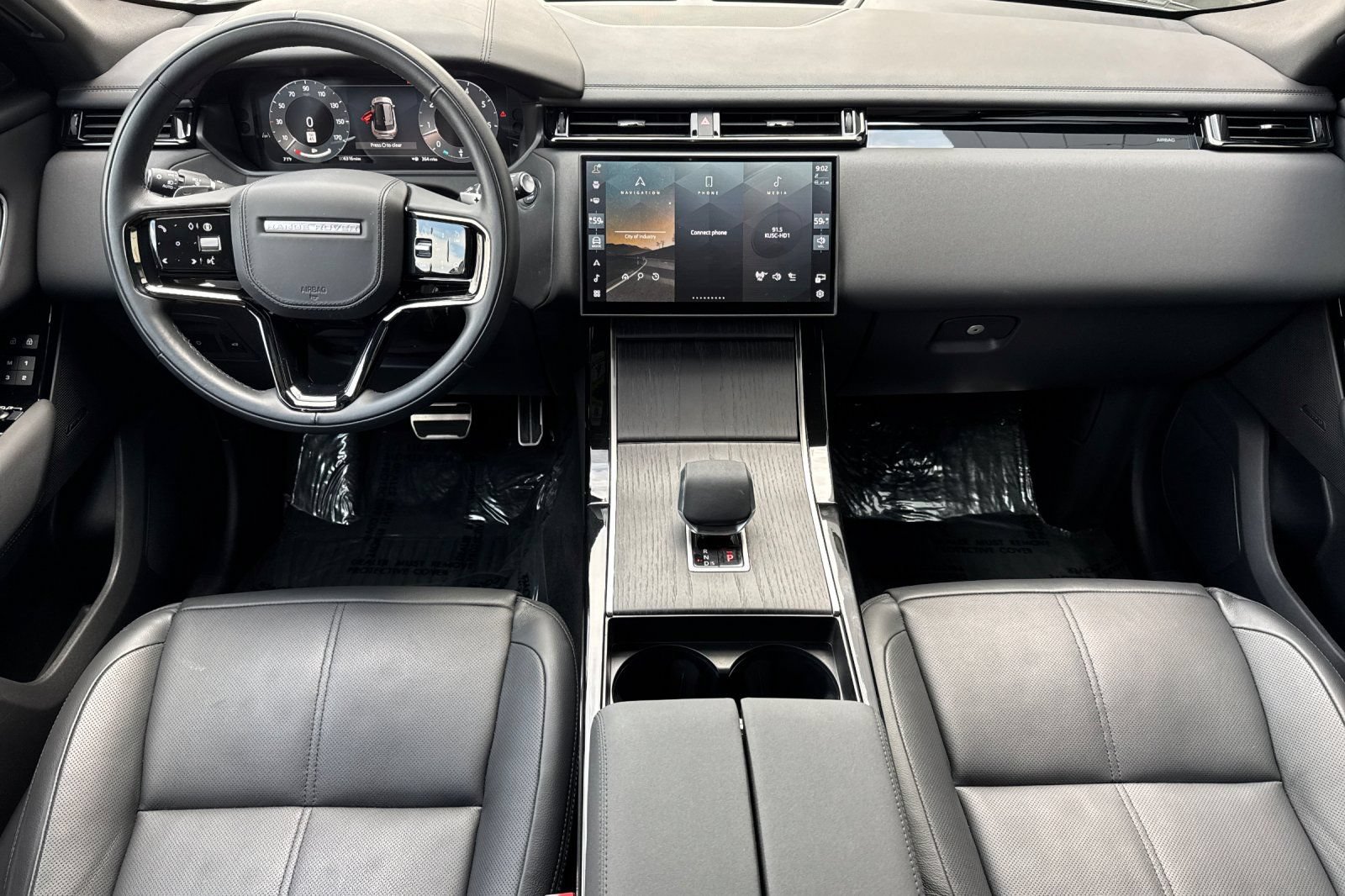 Certified 2026 Land Rover Range Rover Velar Dynamic SE AWD/4WD image 14