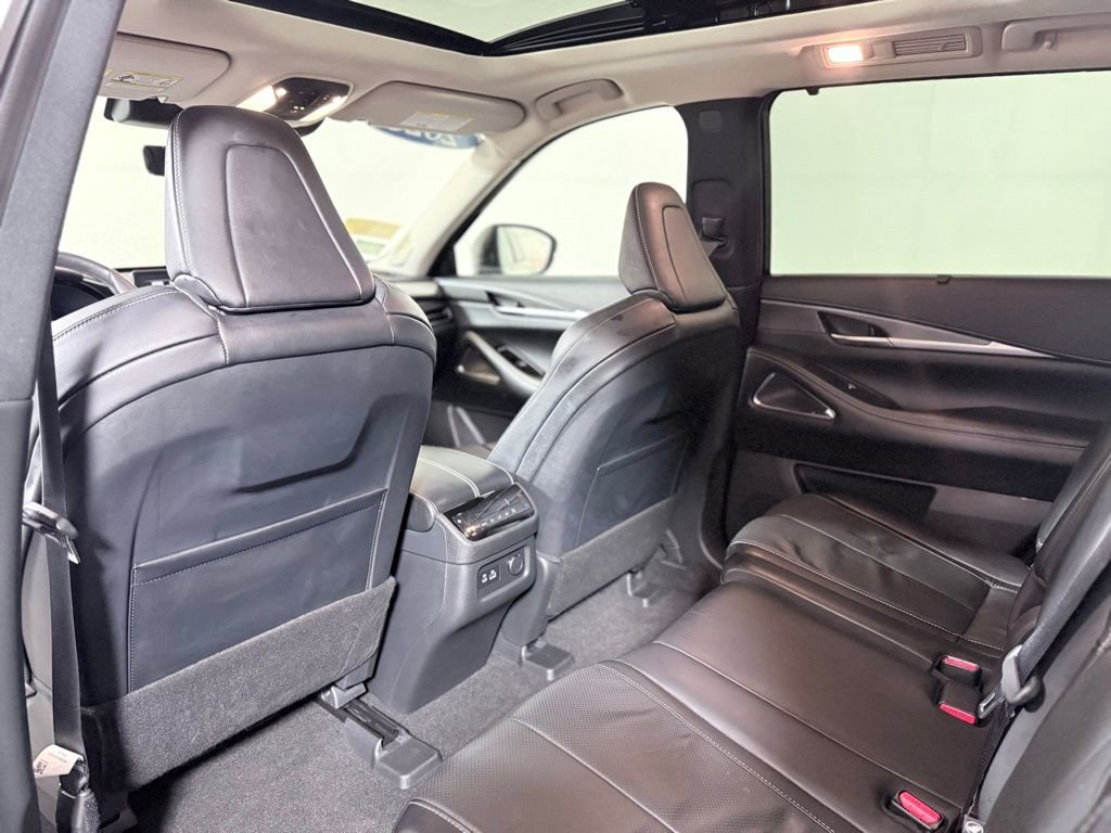Used 2023 INFINITI QX60 Luxe w/ Vision Package image 23