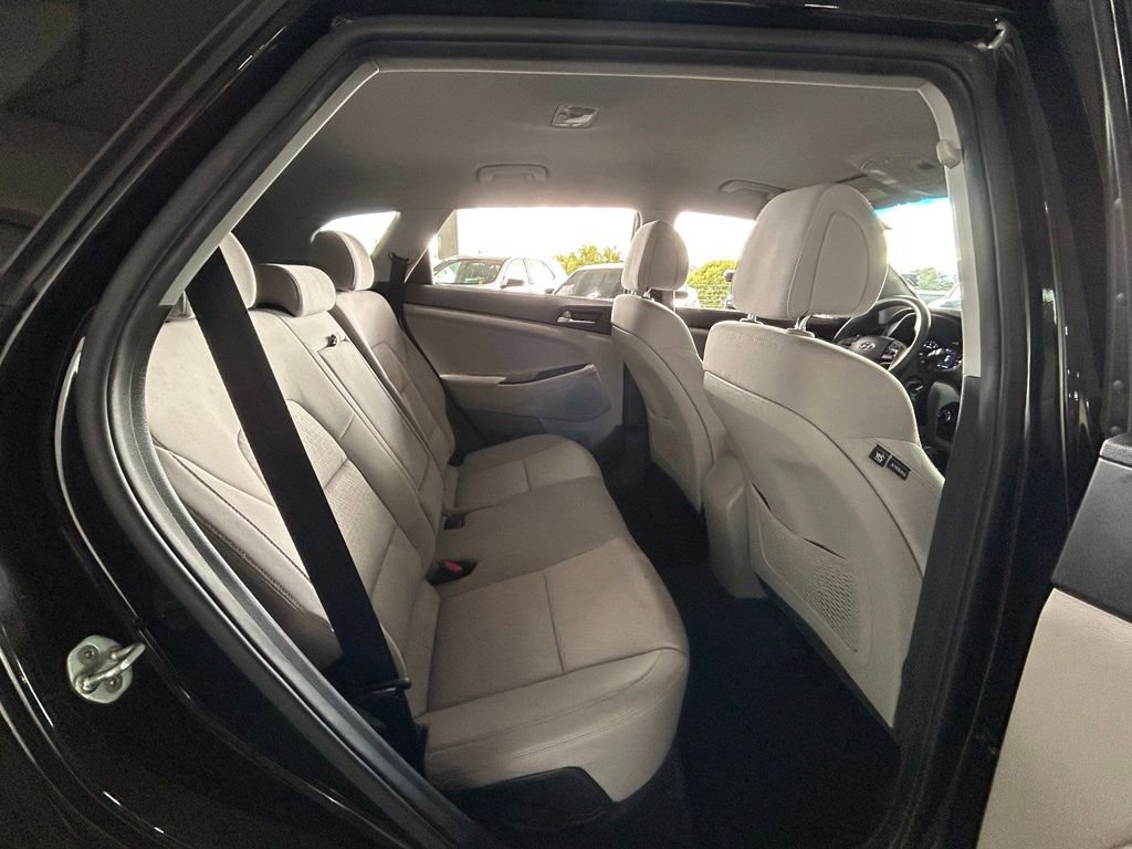 Used 2017 Hyundai Tucson SE image 35