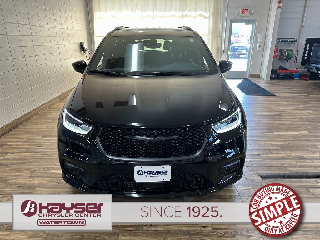 New 2026 Chrysler Pacifica Select w/ S Appearance Package image 7