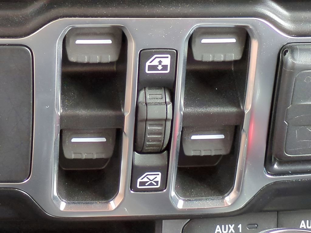 Used 2021 Jeep Wrangler Unlimited Sahara image 19