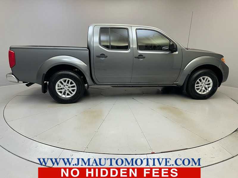 Used 2019 Nissan Frontier SV image 6