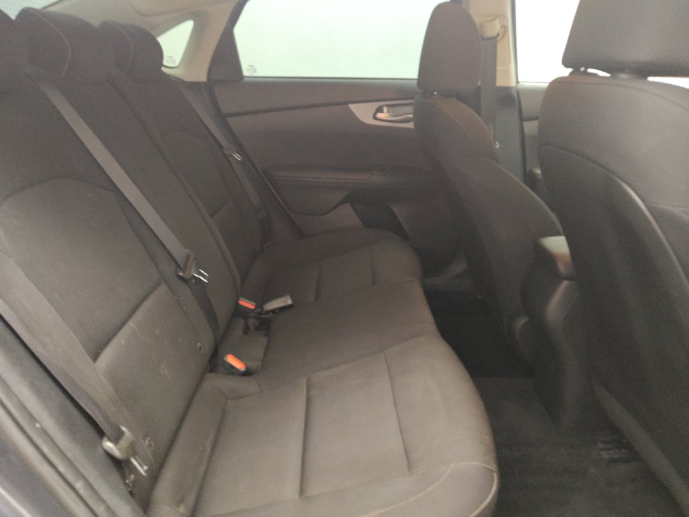 Used 2021 Kia Forte LXS FWD image 19