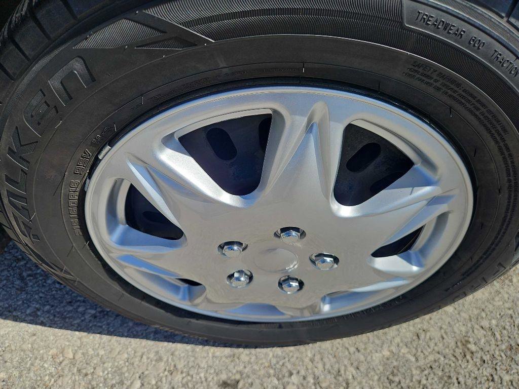 Used 2003 Mercury Sable GS image 30