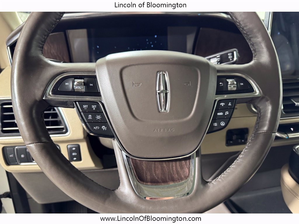 Certified 2022 Lincoln Navigator L Reserve AWD/4WD image 19