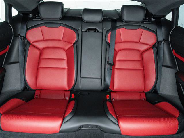 Certified 2025 Porsche Taycan 4S image 28