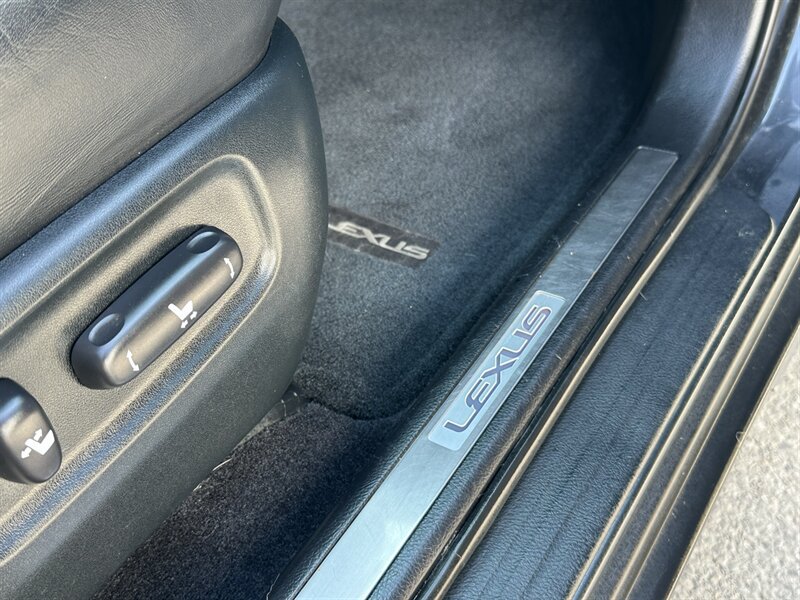 Used 2006 Lexus RX 400h AWD image 32