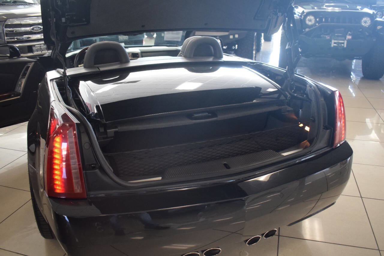 Used 2005 Cadillac XLR Base 2dr Roadster image 67